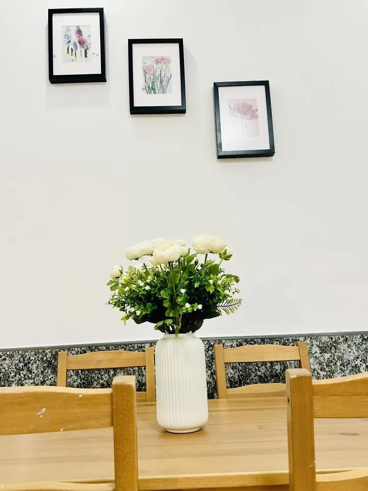 Apartamento Helen Homestay Prague 2