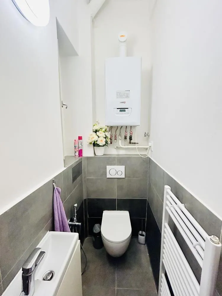 Apartamento Helen Homestay Prague 2 República Checa